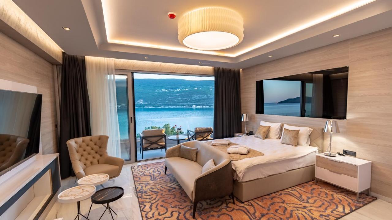 Garni Hotel Kruso Herceg Novi Exterior photo